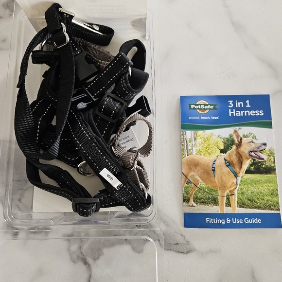 Petsafe 3 in 1 Dog harness Medium New in box - Picture 13 of 16